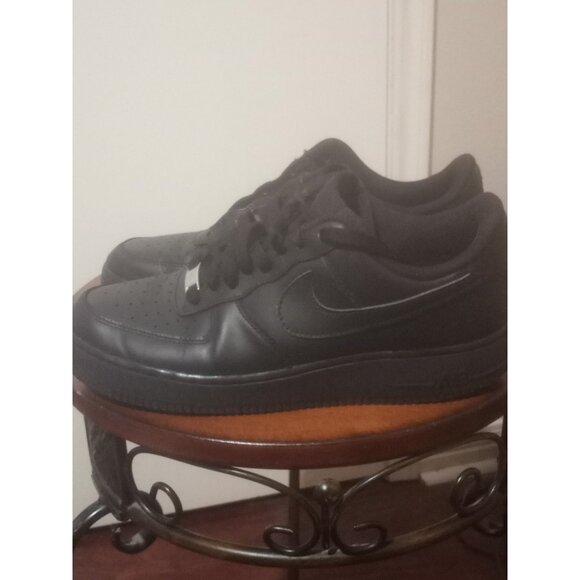 WOMEN Nike Air Force 1 '07 Low Triple Black DD8959 001 Sz 10.5 - Picture 10 of 15